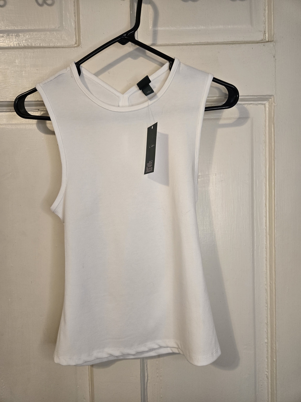 Women's White Ribbed Sleeveless Tank Top - Classic Crewneck
